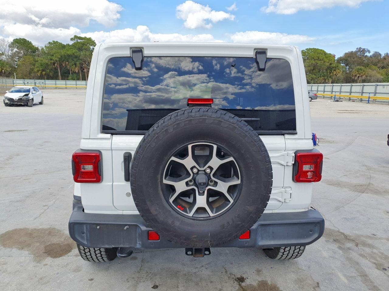 2019 Jeep Wrangler Unlimited Sahara - Фото 6