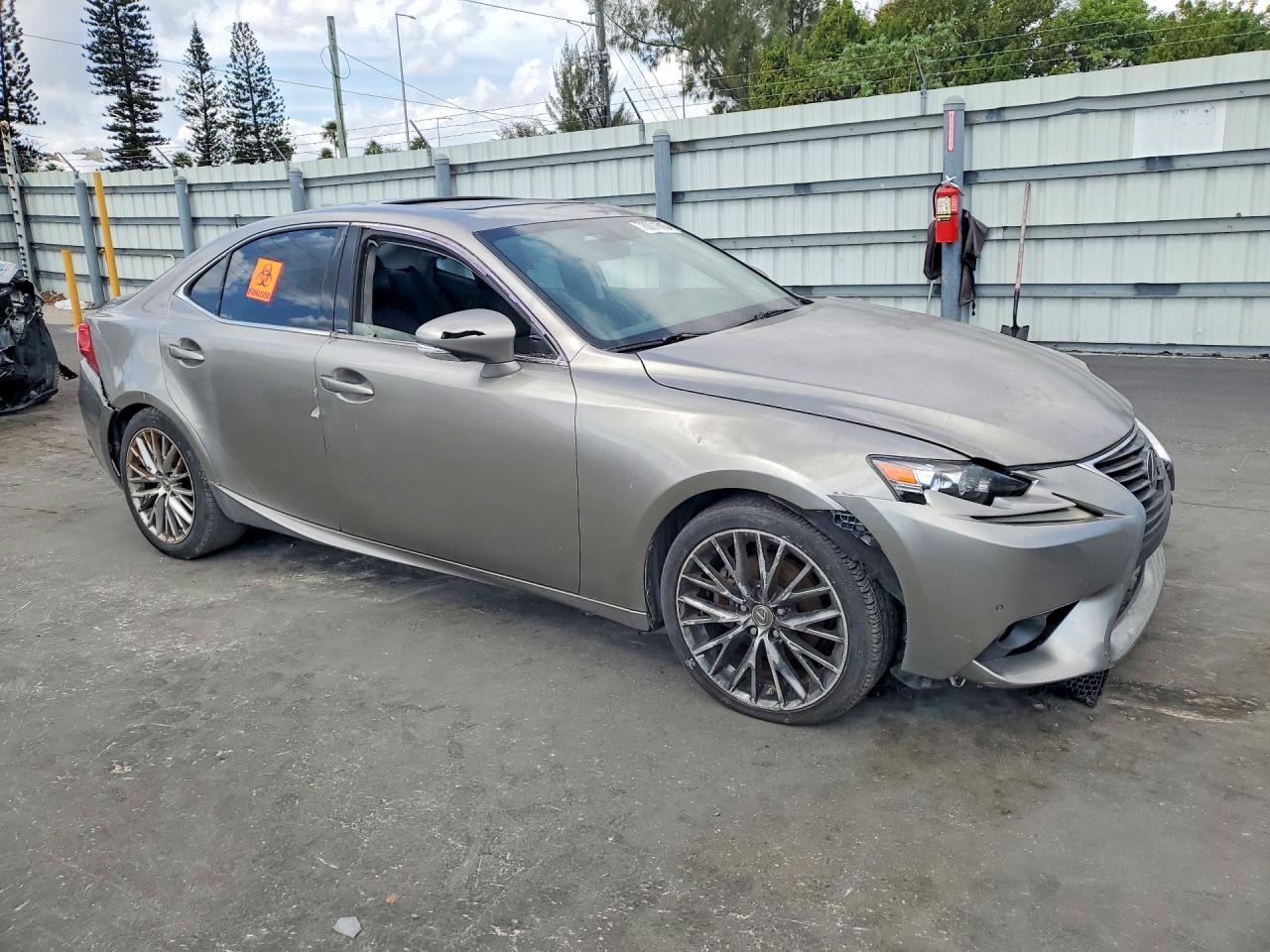 2015 Lexus Is - Фото 4