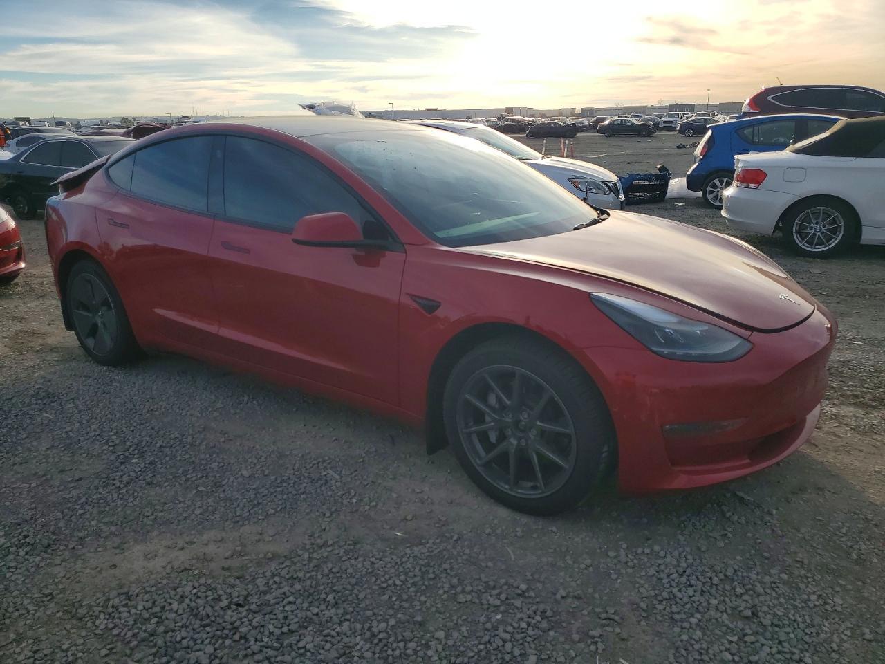 2022 Tesla Model 3 - Image 4