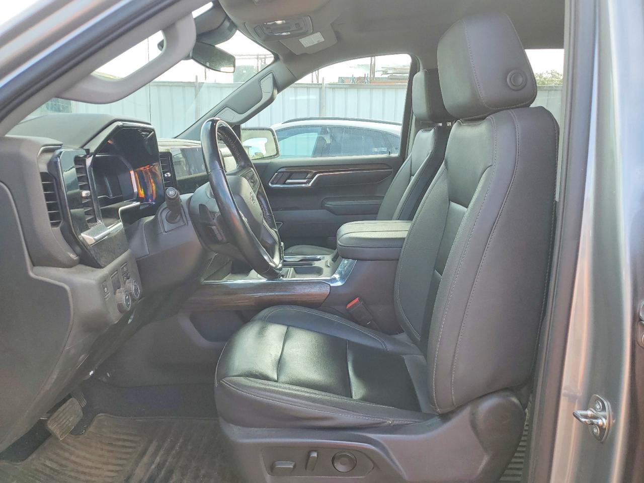 2023 Chevrolet Silverado 1500 Rst - Image 7