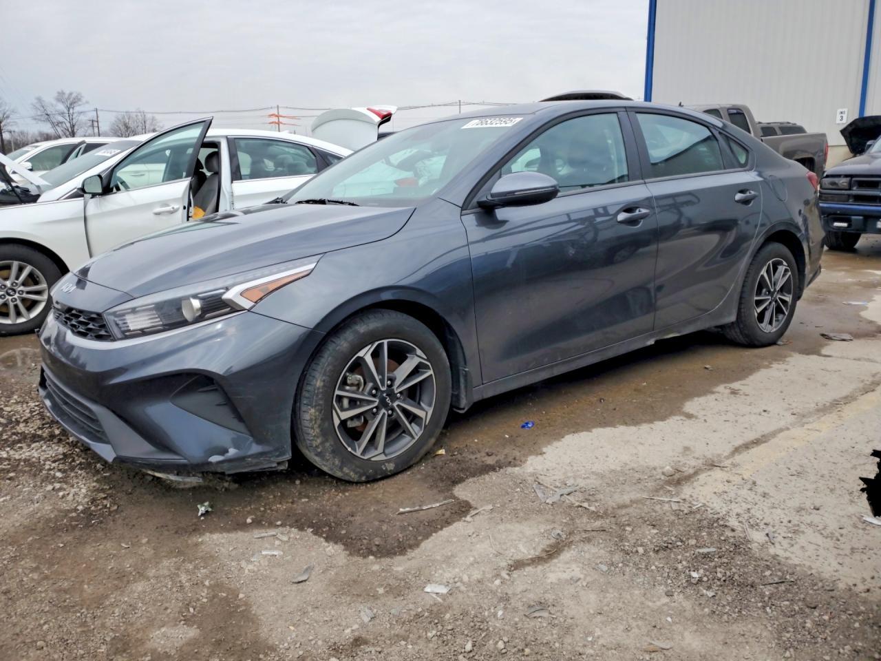 2024 Kia Forte Lxs