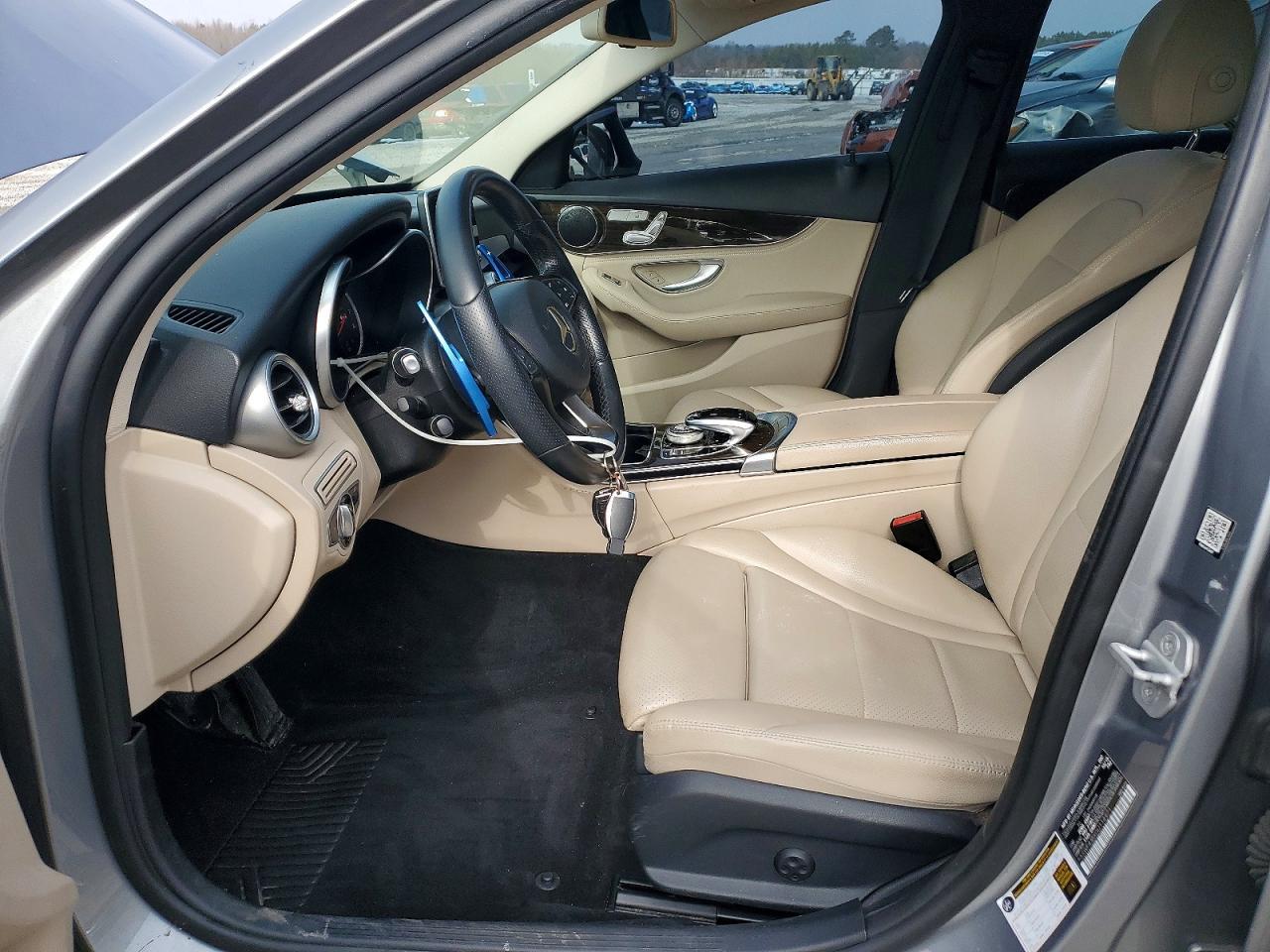 2016 Mercedes-Benz C 300 - Image 7