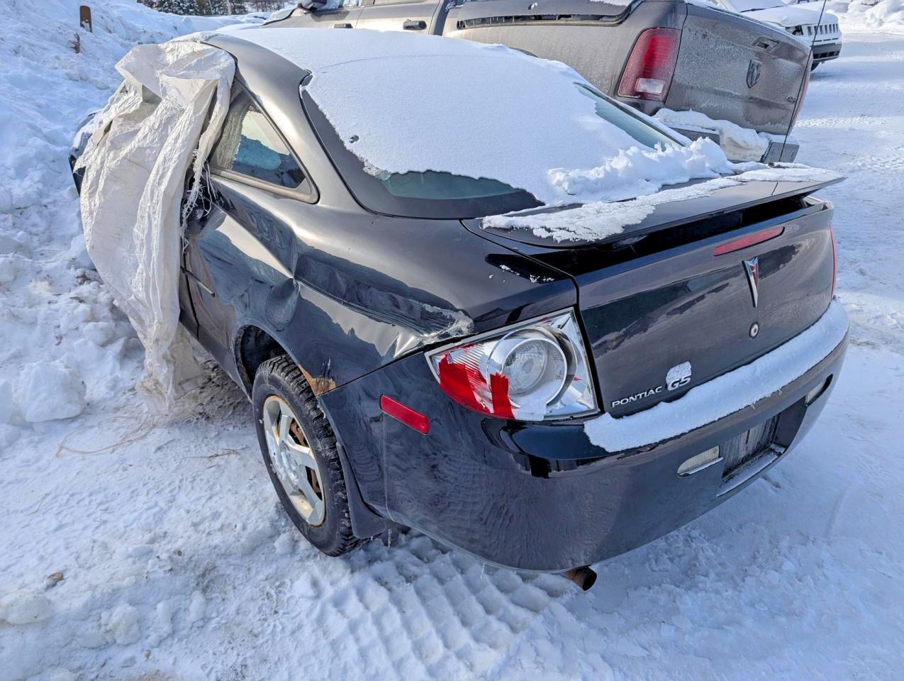 2008 Pontiac G5 Se - Image 2