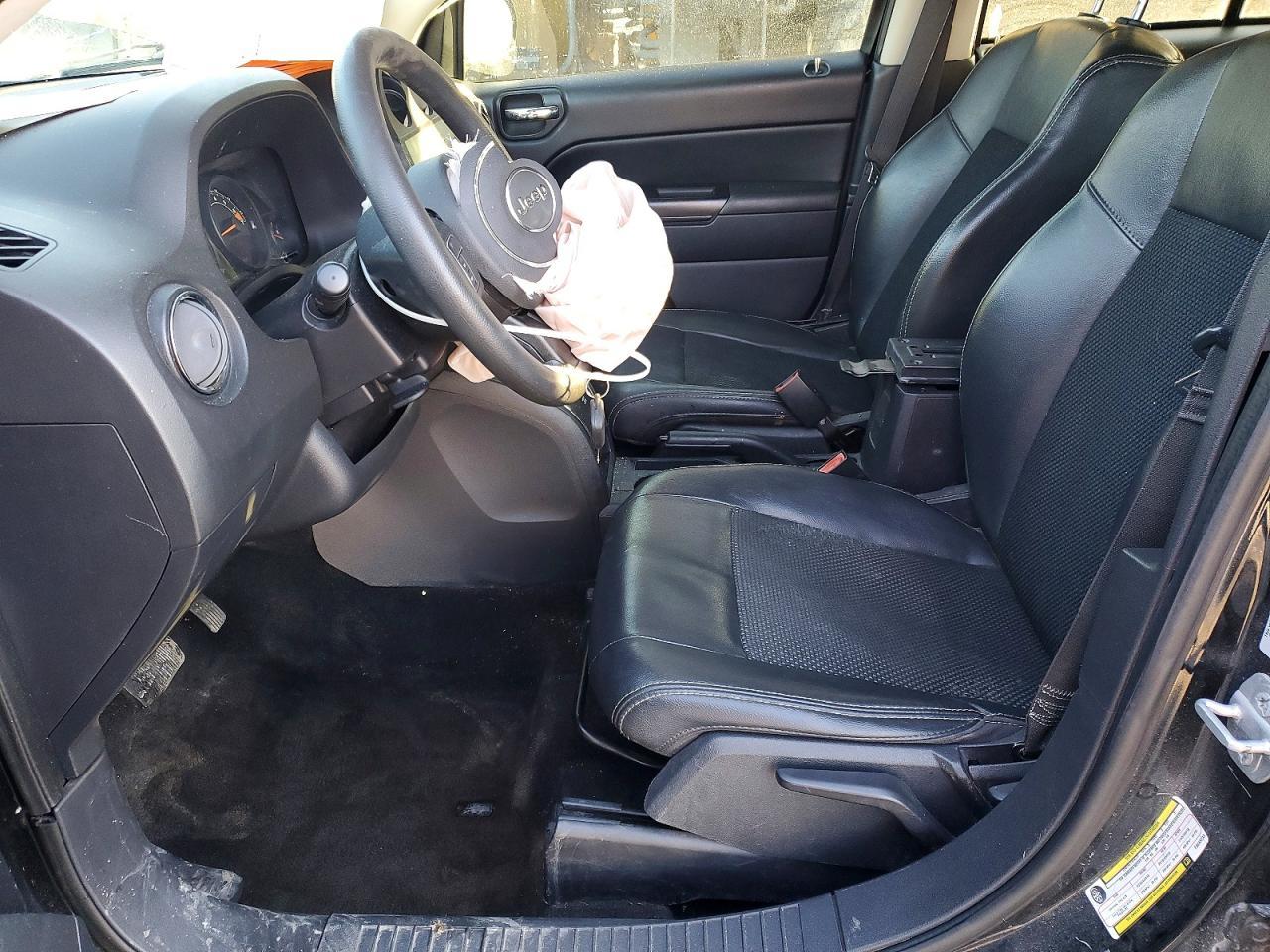 2015 Jeep Compass - Image 7