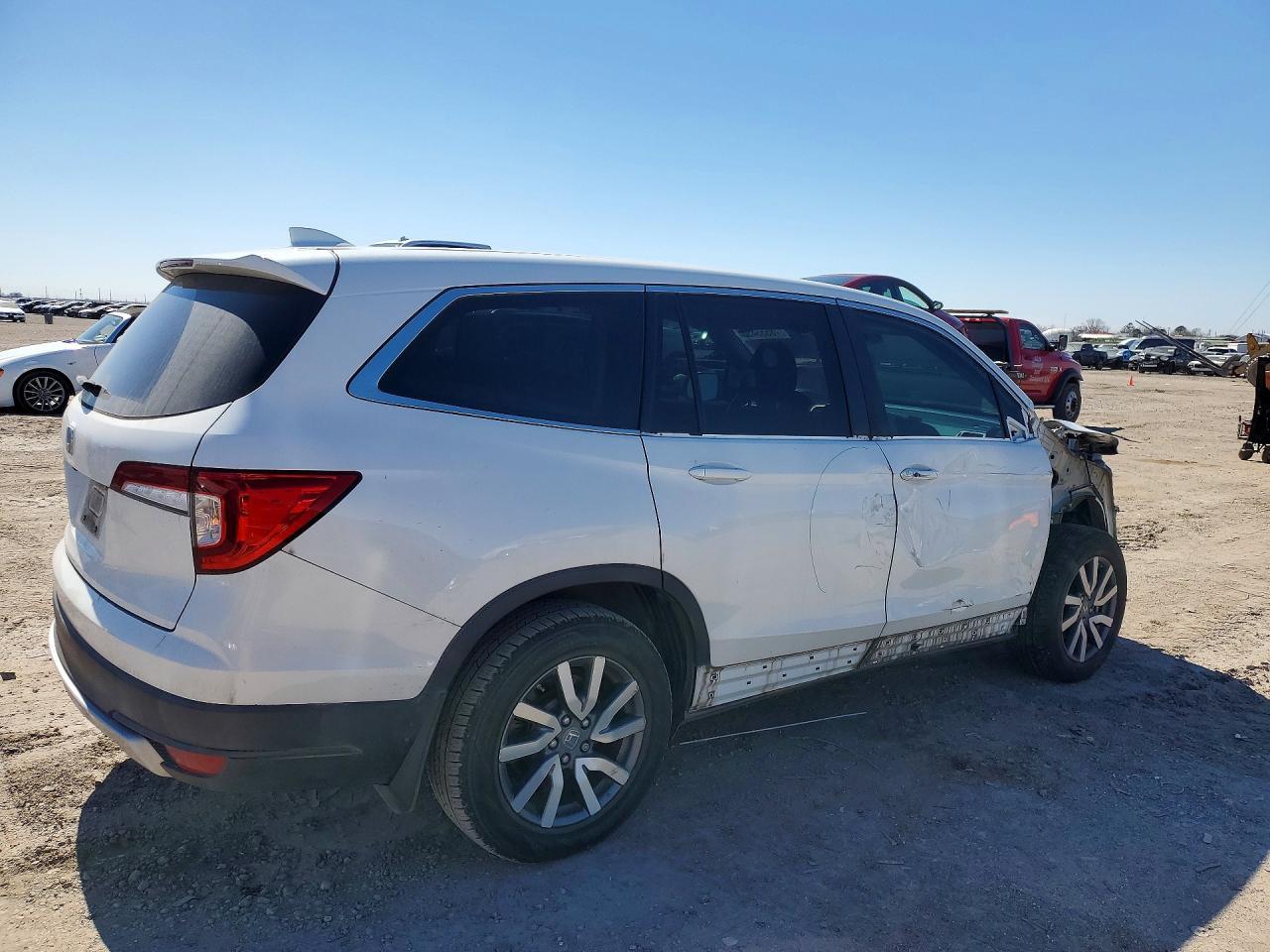 2021 Honda Pilot Ex - Image 3