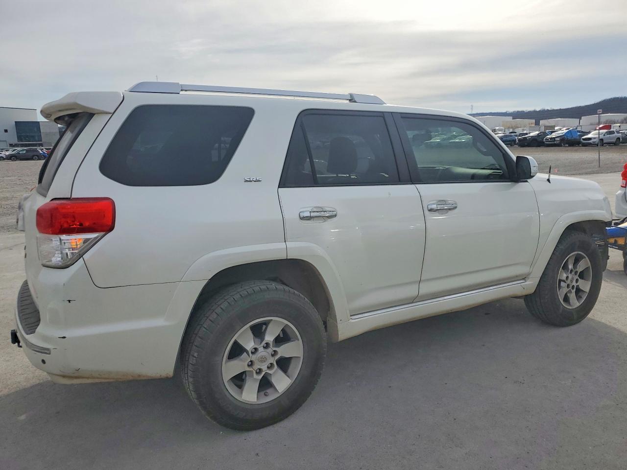 2012 Toyota 4Runner Sr5 - Image 3