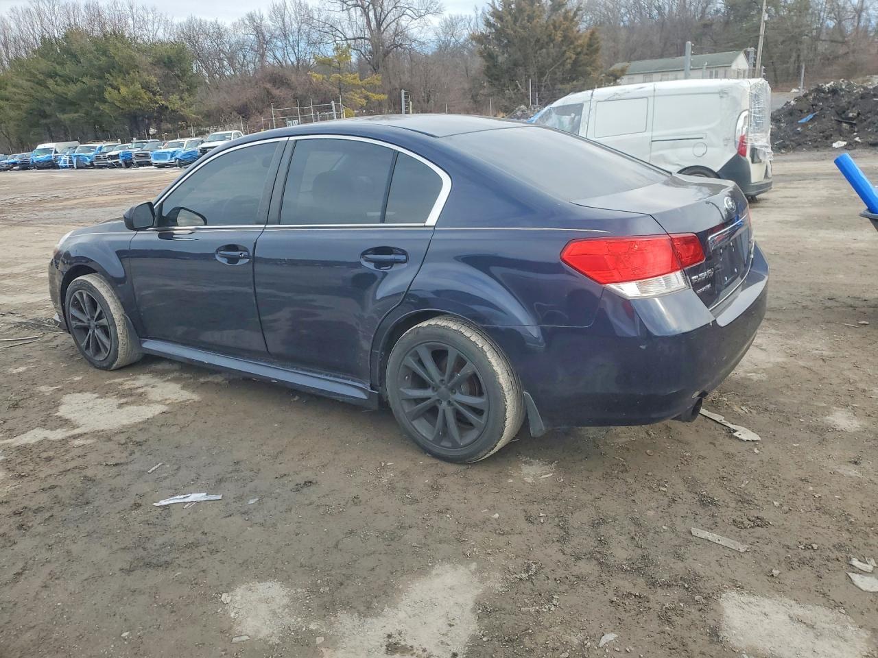 2013 Subaru Legacy 2.5I Premium - Image 2