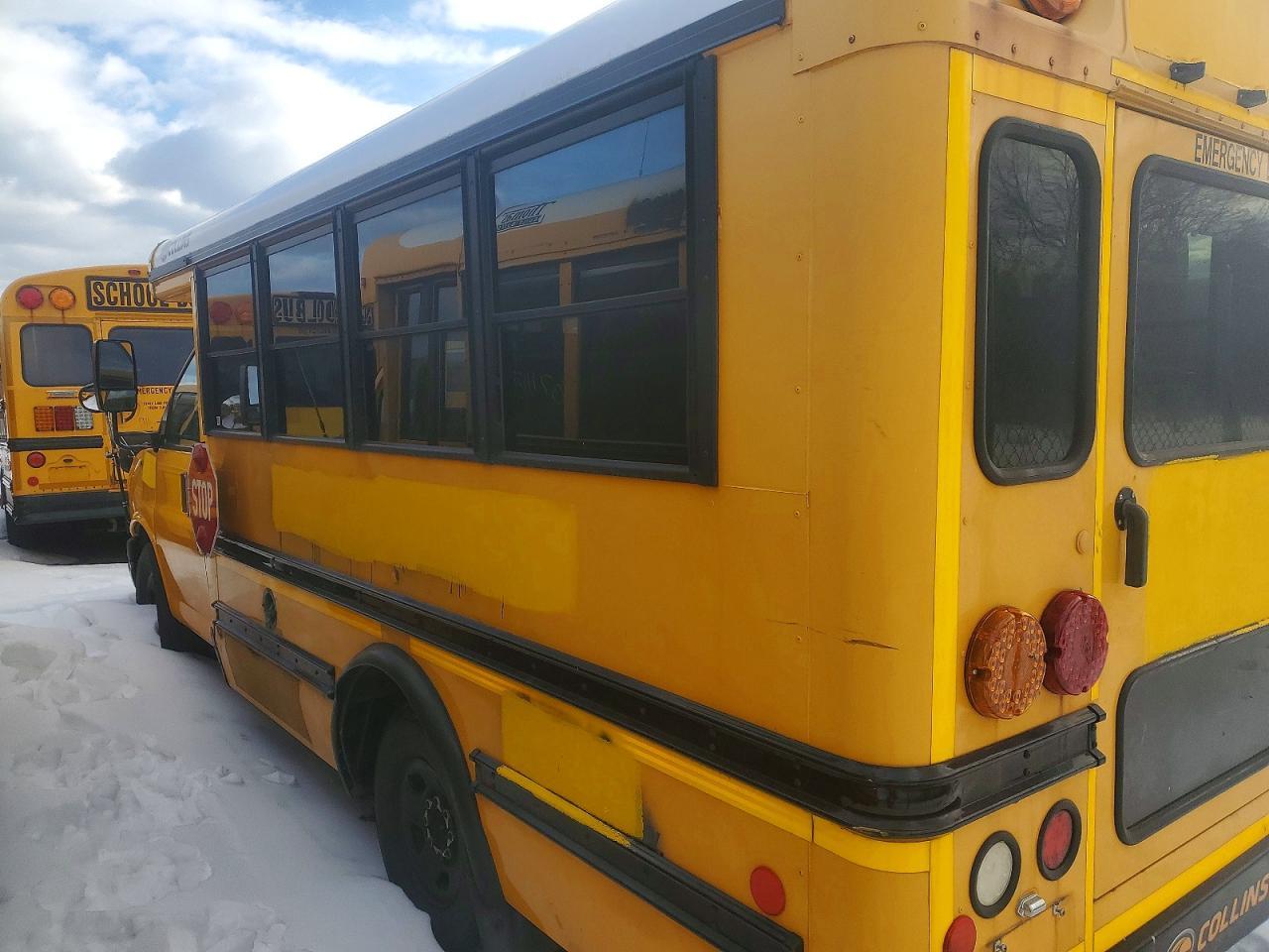2014 Chevrolet Express School Bus - Image 3
