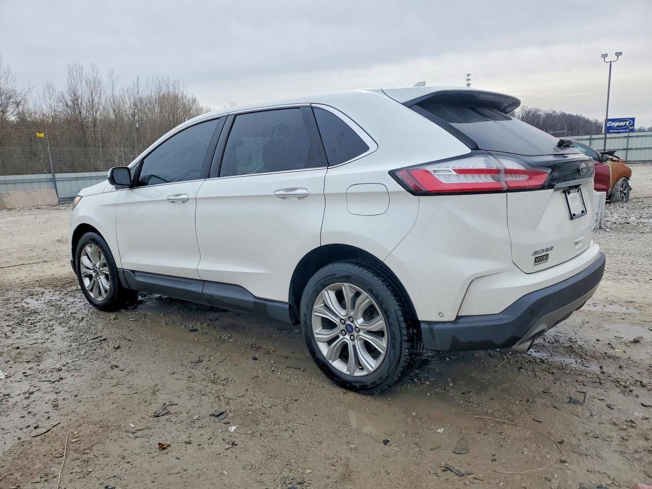 2020 Ford Edge Titanium - Фото 2