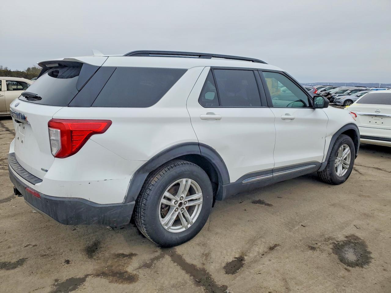 2020 Ford Explorer Xlt - Image 3