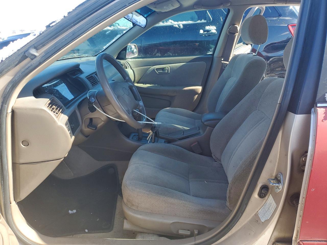 2001 Toyota Camry Ce - Фото 7