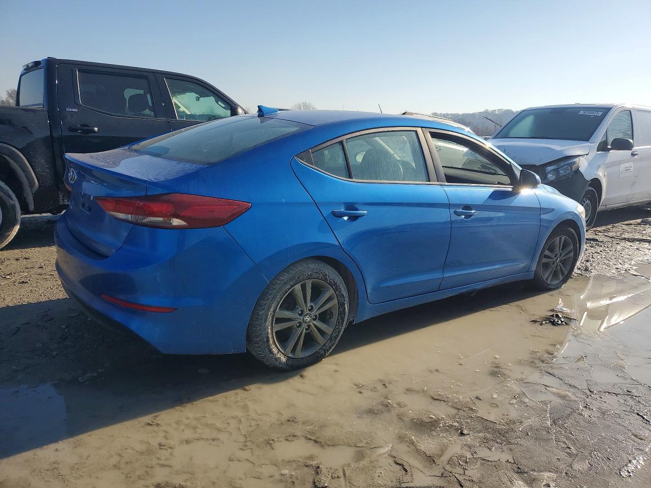 2018 Hyundai Elantra Sel - Image 3