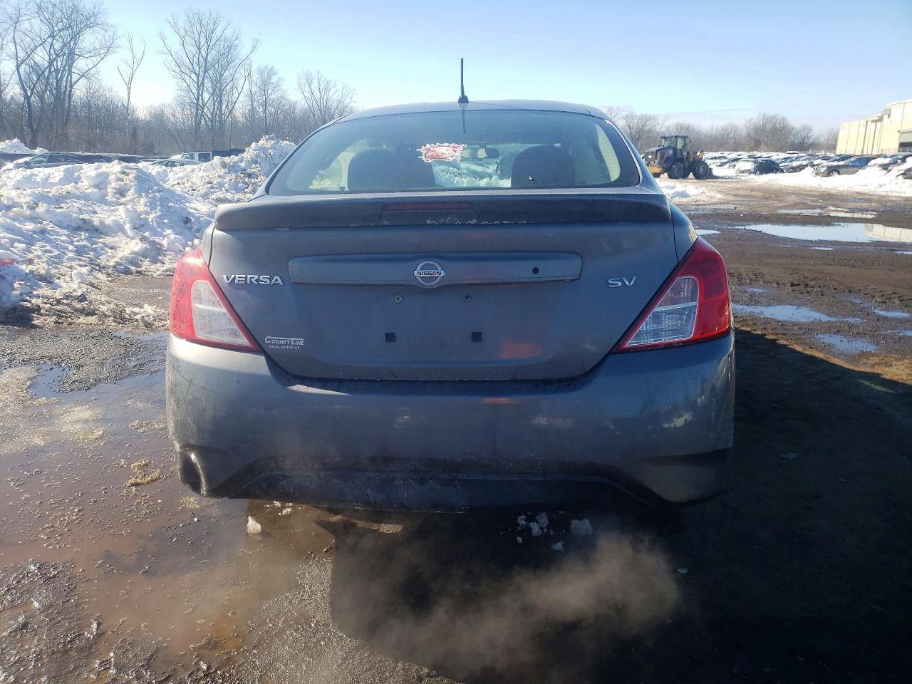 2017 Nissan Versa S - Фото 6