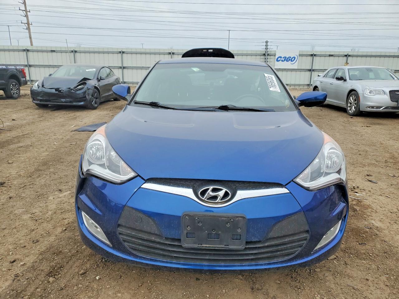 2017 Hyundai Veloster - Фото 5