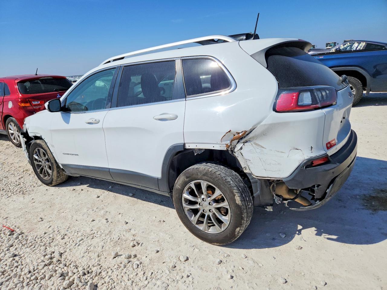 2019 Jeep Cherokee Latitude Plus - Фото 2