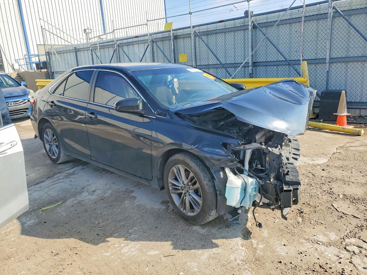 2017 Toyota Camry Se - Image 4
