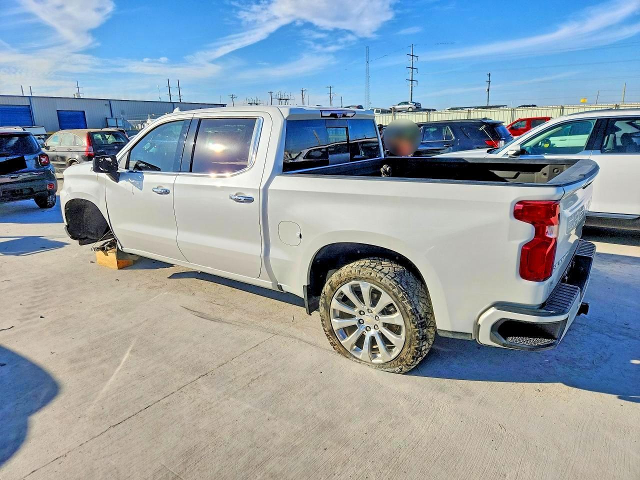 2020 Chevrolet Silverado K1500 High Country - Фото 2