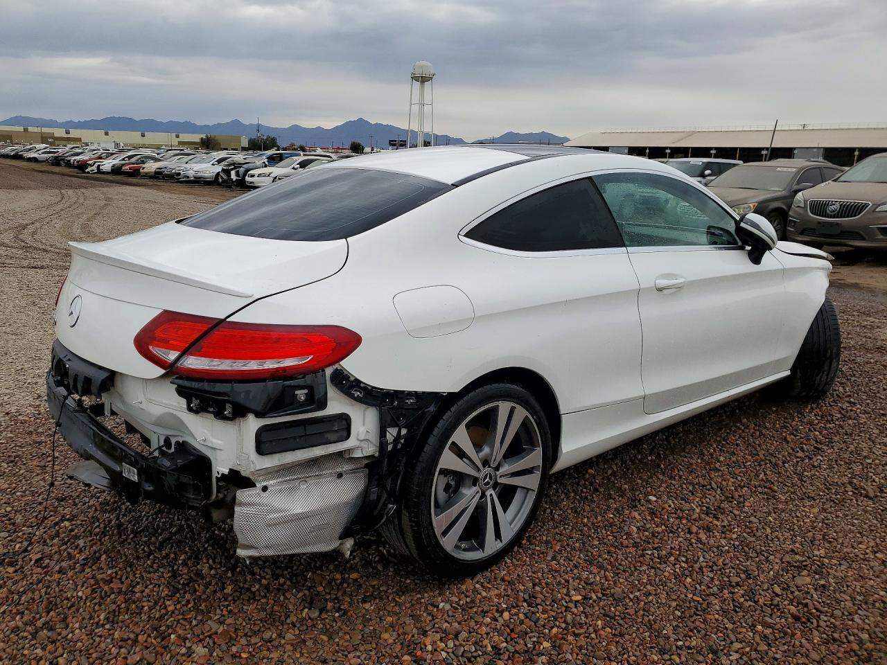 2018 Mercedes-Benz C 300 - Фото 3