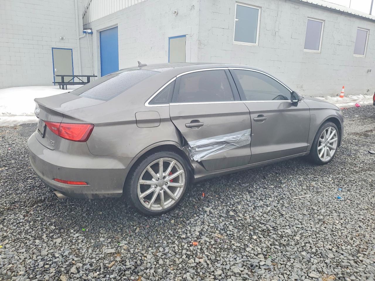 2015 Audi A3 Premium Plus - Фото 3