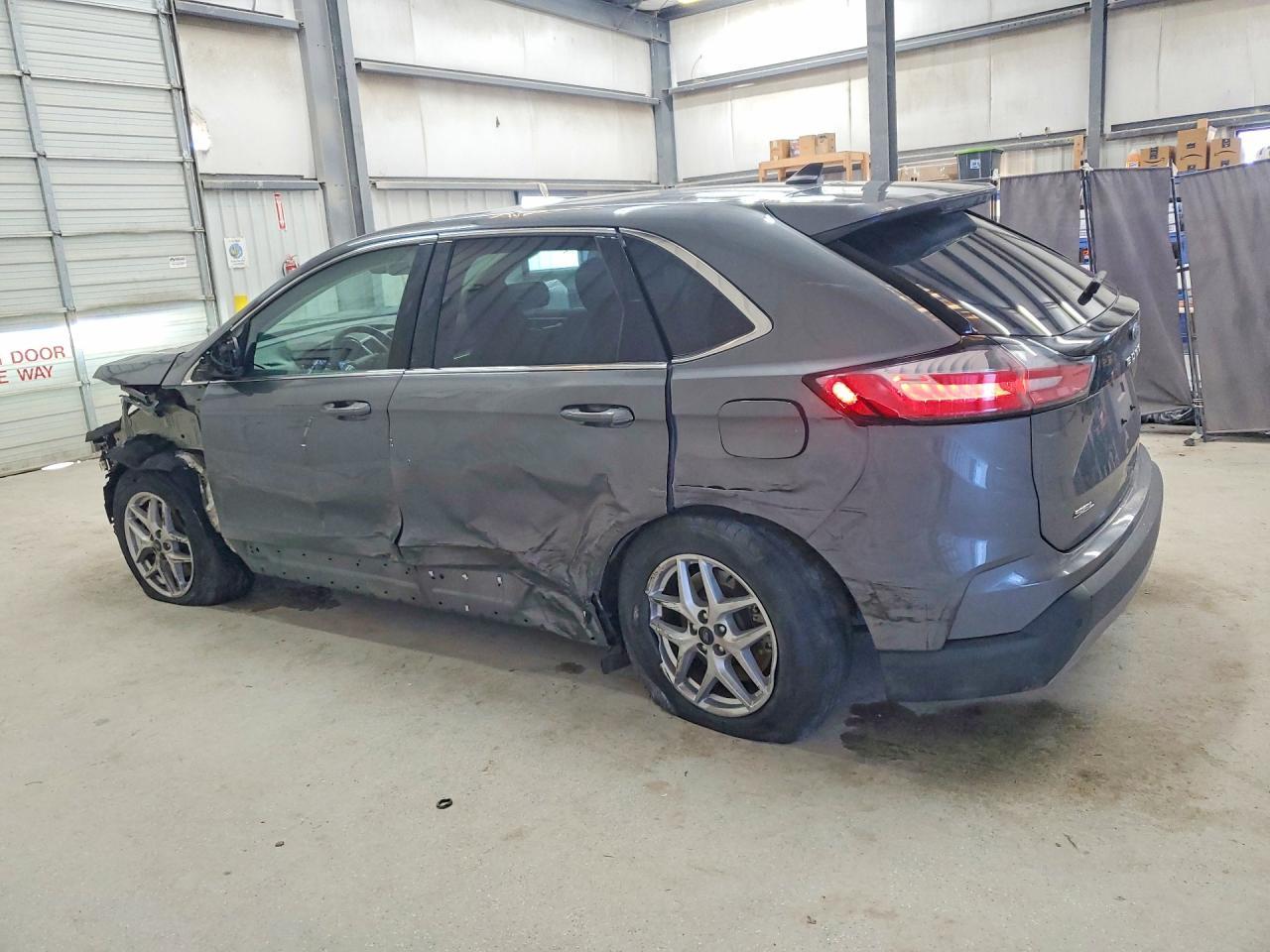 2023 Ford Edge Sel - Фото 2