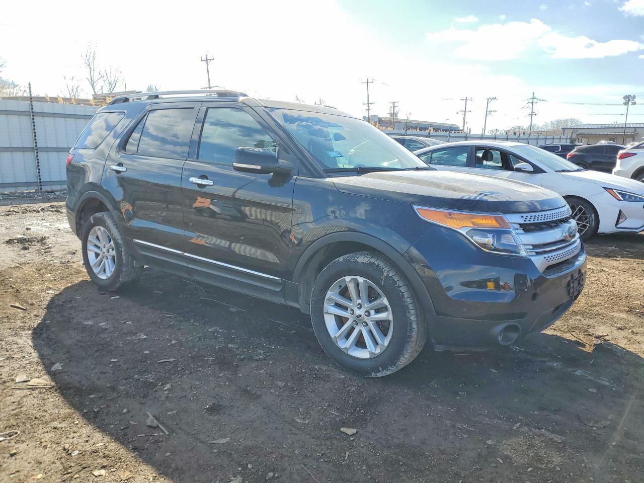 2014 Ford Explorer Xlt - Фото 4