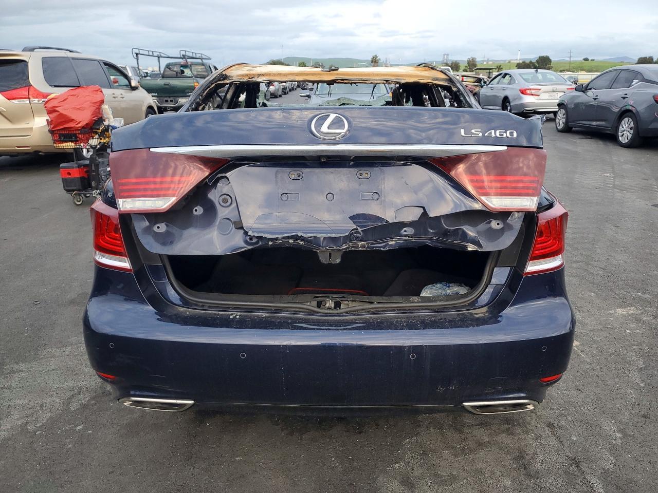 2013 Lexus Ls 460 - Image 6