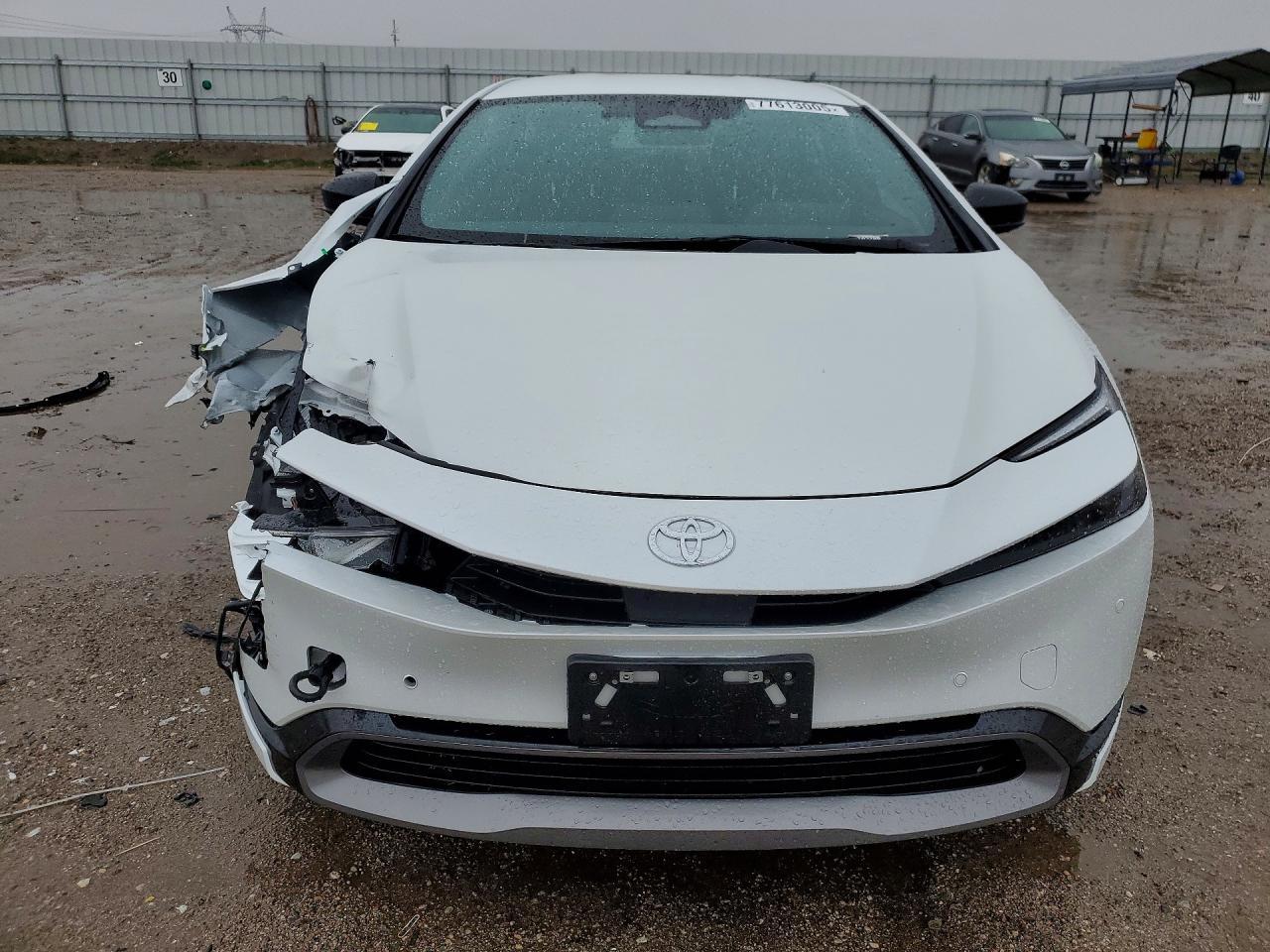 2025 Toyota Prius Le - Фото 5