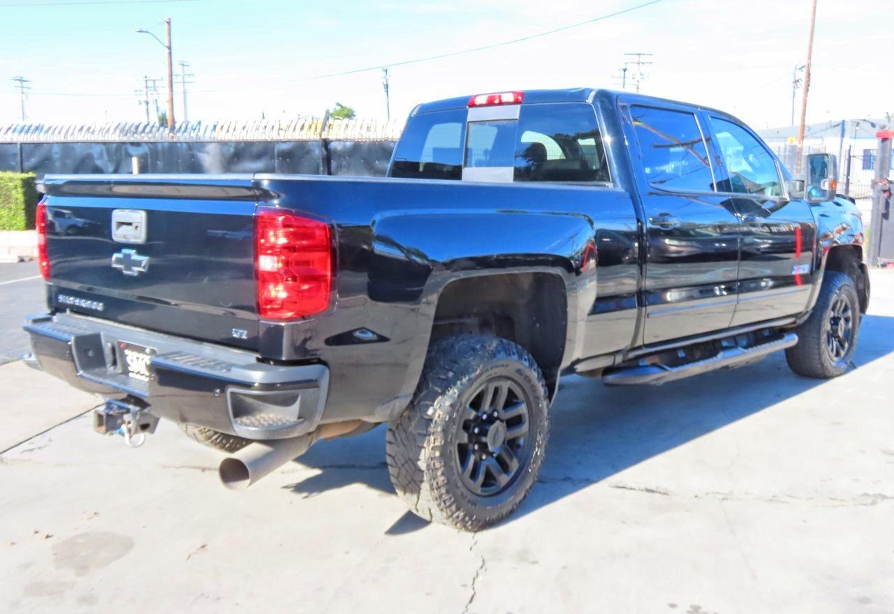 2017 Chevrolet Silverado K2500 Heavy Duty Ltz - Фото 3