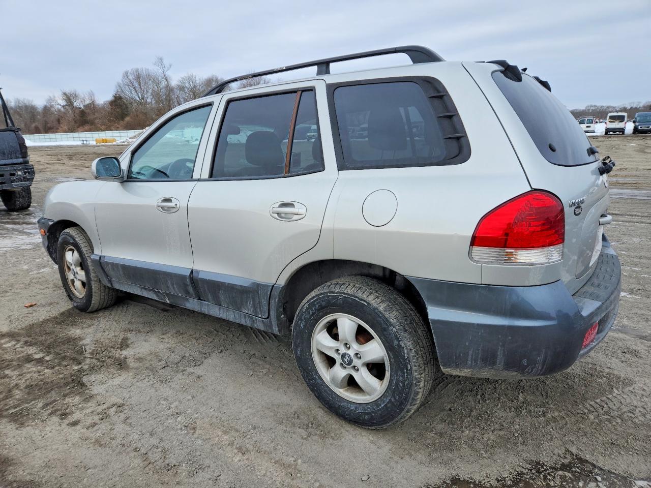 2005 Hyundai Santa Fe Gls - Image 2