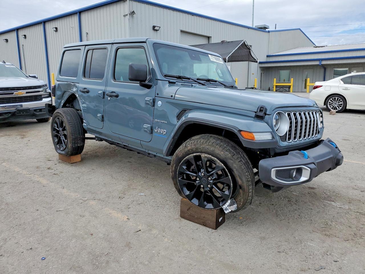 2024 Jeep Wrangler Sahara 4Xe - Image 4