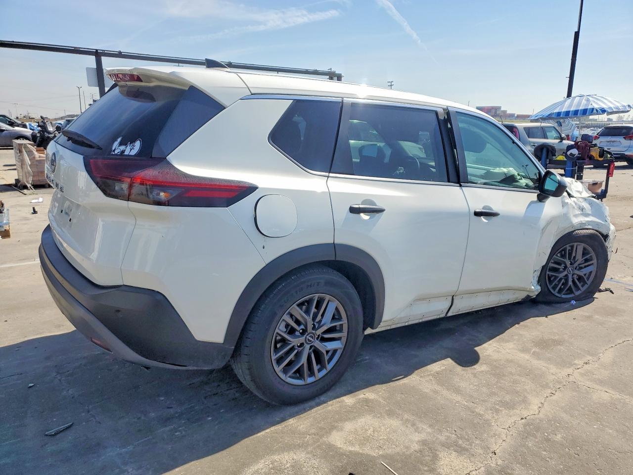 2023 Nissan Rogue S - Фото 3