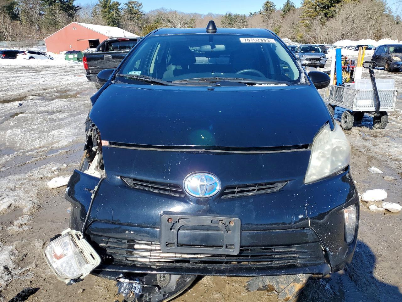 2013 Toyota Prius Two - Фото 5