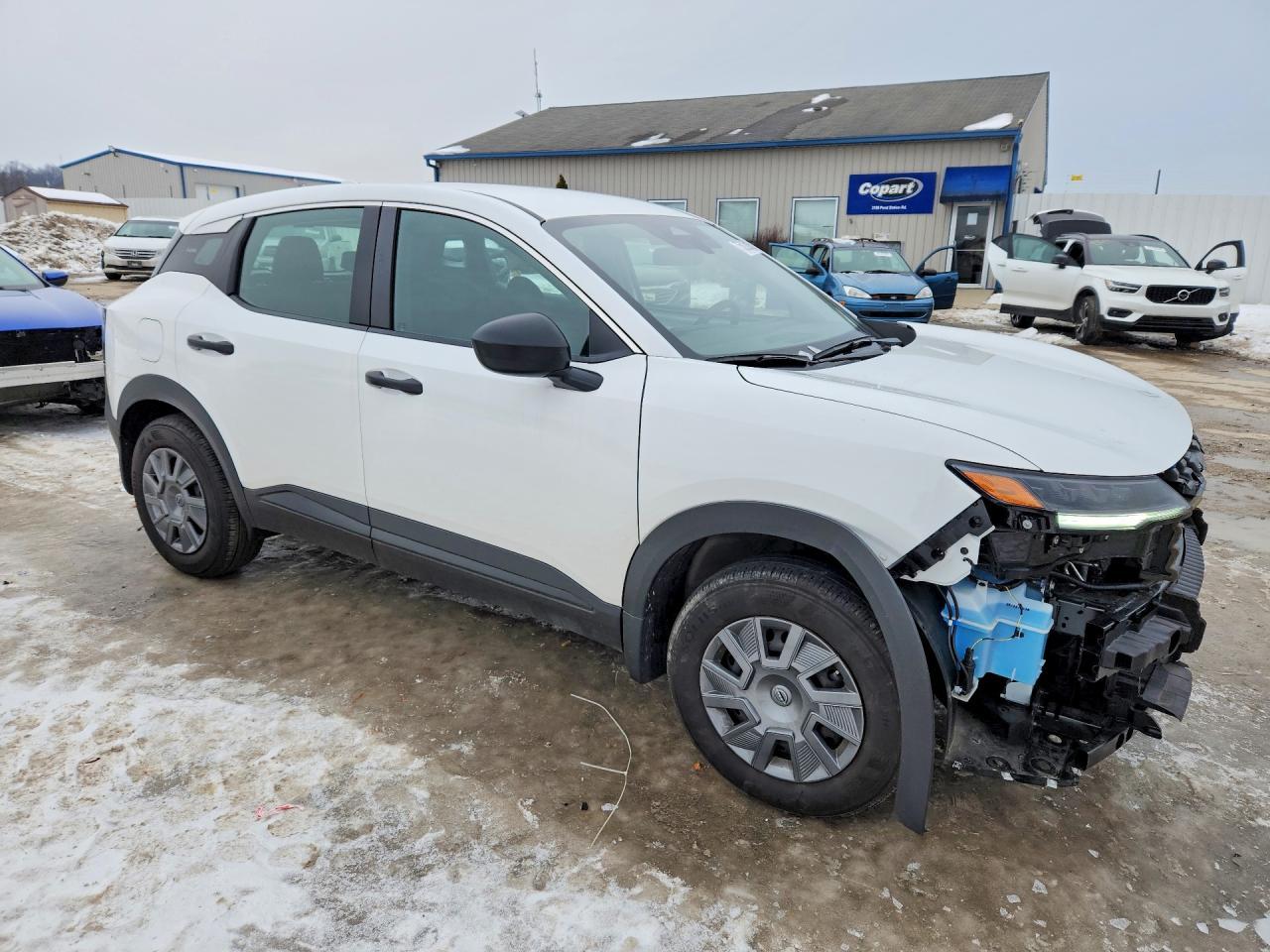 2025 Nissan Kicks S - Фото 4