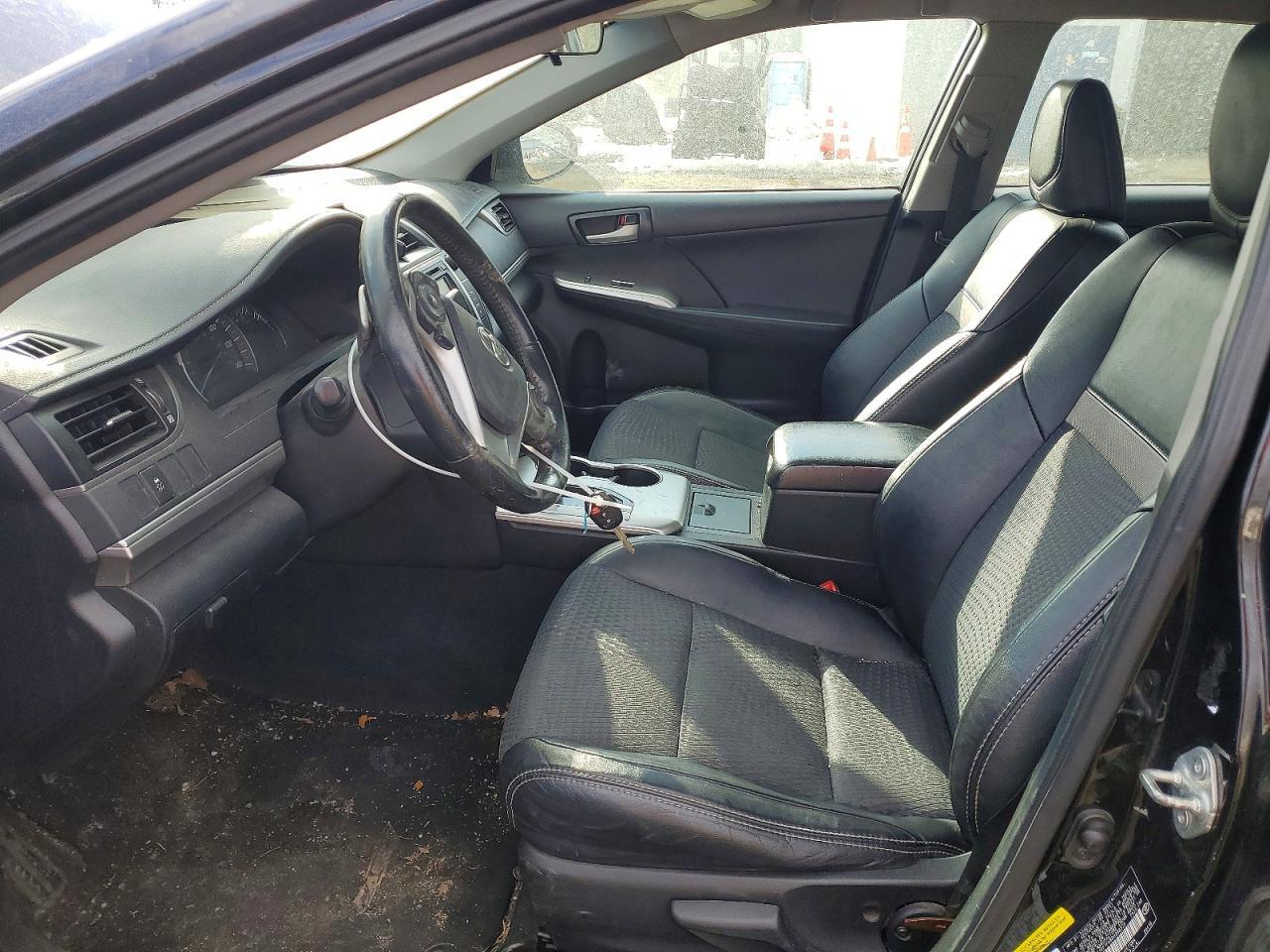 2013 Toyota Camry L - Фото 7
