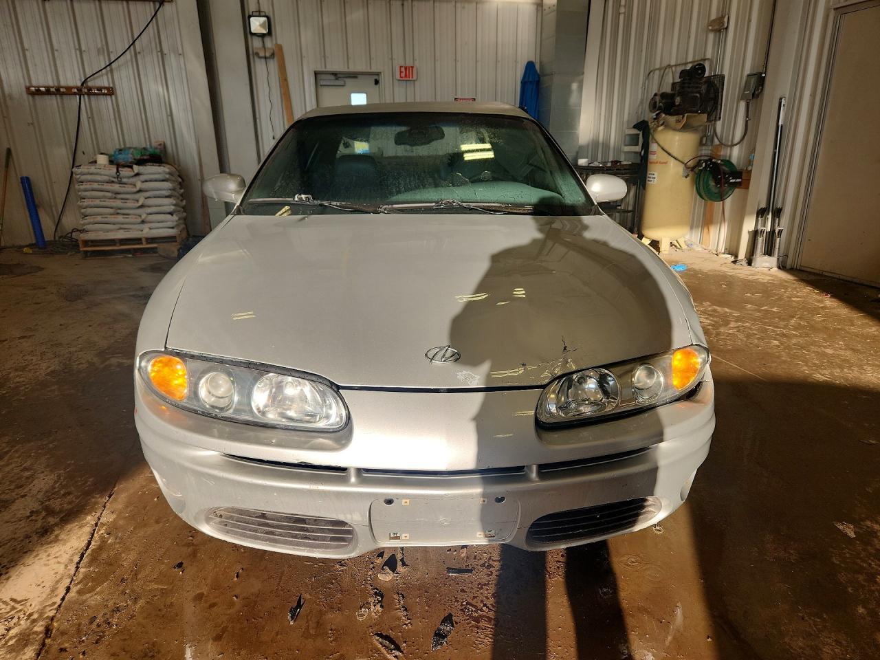 2001 Oldsmobile Aurora - Image 5