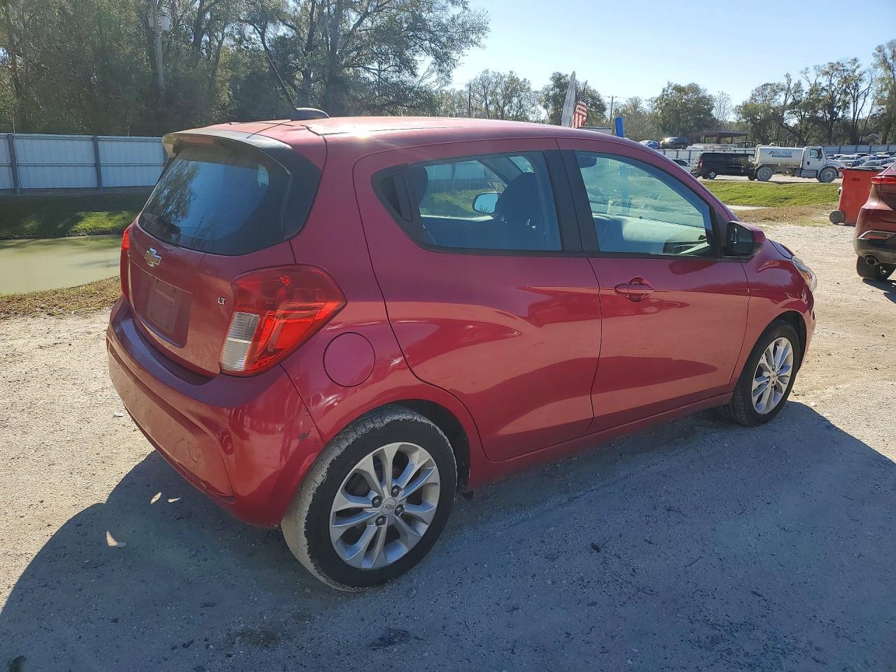 2020 Chevrolet Spark 1Lt - Фото 3