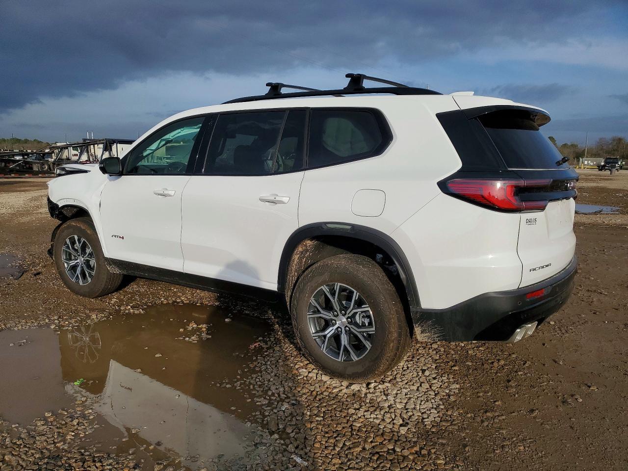 2026 GMC Acadia At4 - Image 2