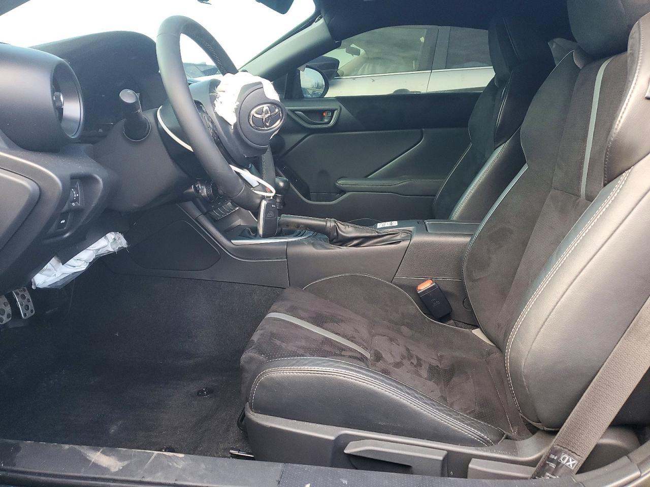 2025 Toyota Gr86 Premium - Фото 7