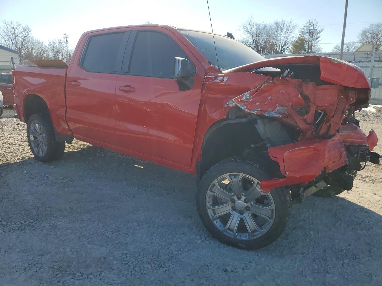 2019 Chevrolet Silverado K1500 Rst - Image 4
