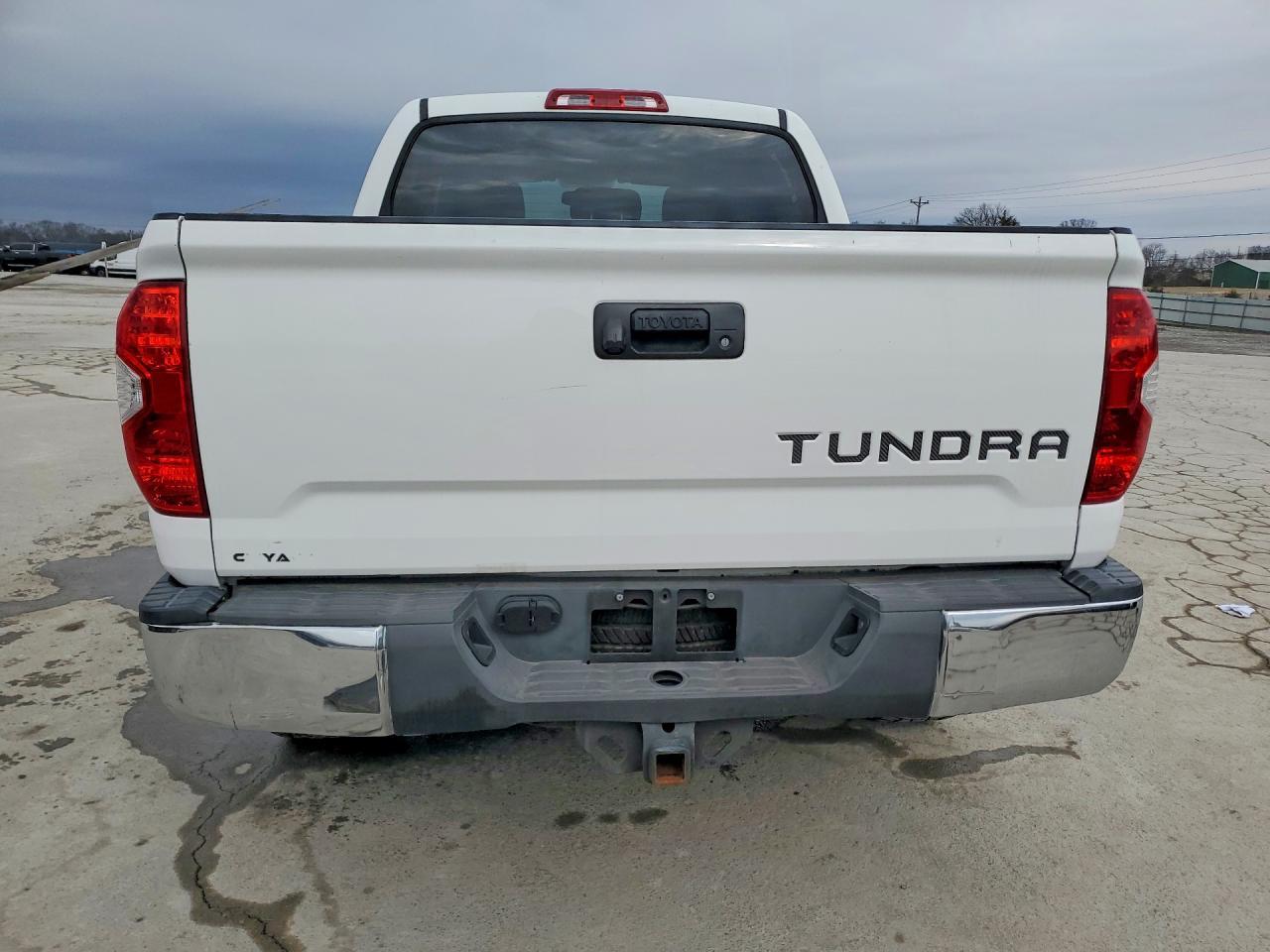 2016 Toyota Tundra Crewmax Sr5 - Image 6