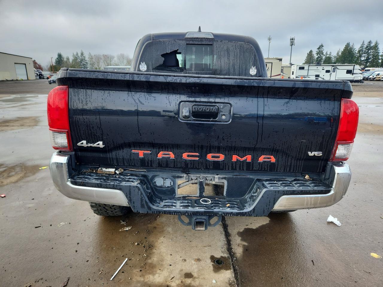 2019 Toyota Tacoma - Image 6