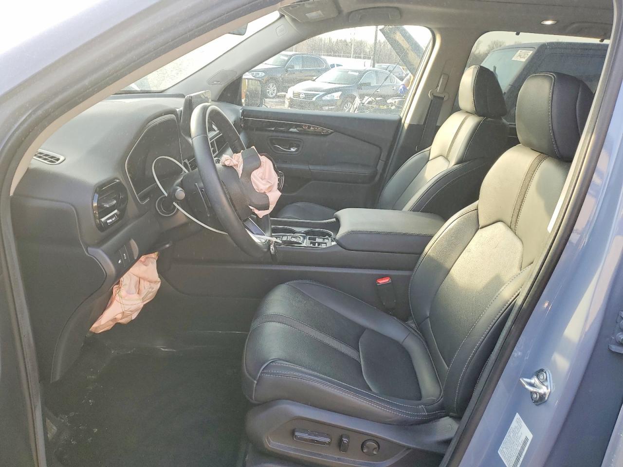 2025 Honda Pilot Touring - Image 7