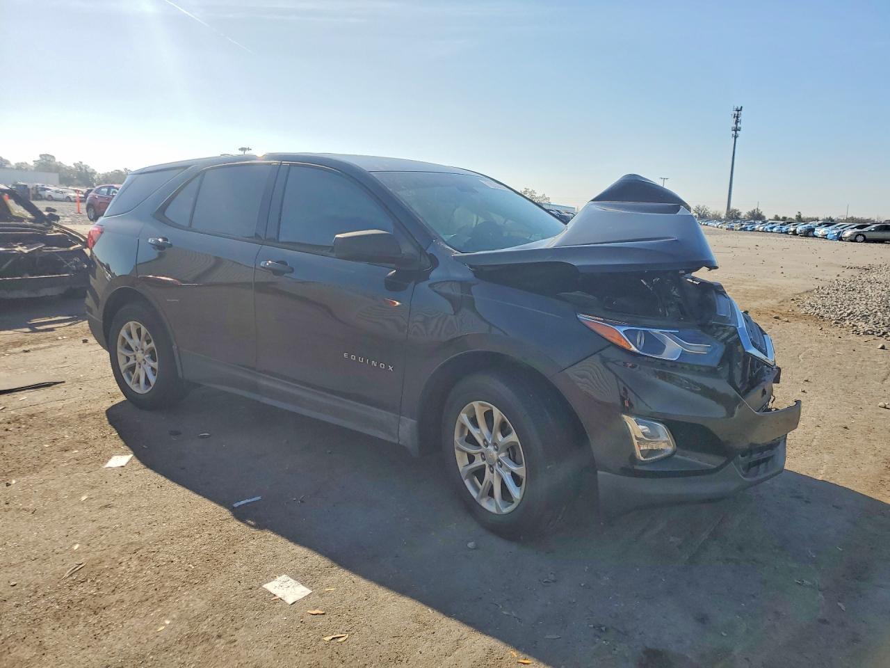 2019 Chevrolet Equinox Ls - Фото 4