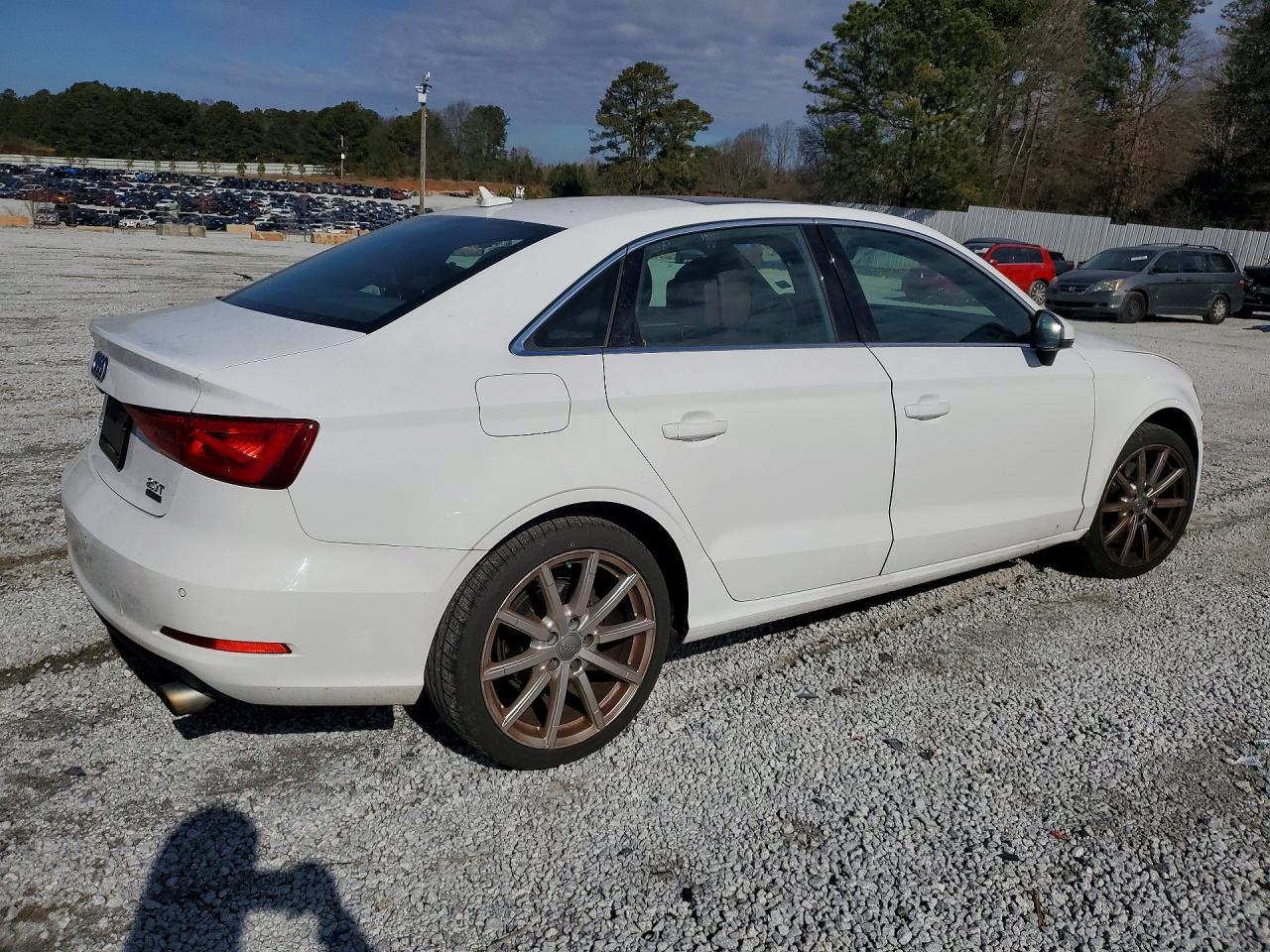 2016 Audi A3 Premium Plus - Фото 3