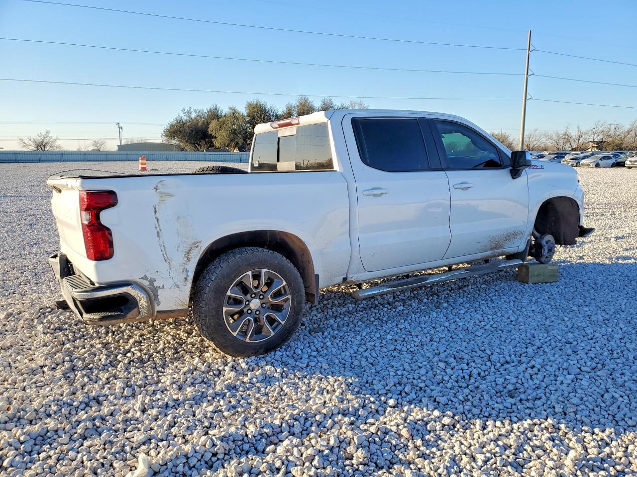 2019 Chevrolet Silverado K1500 Lt - Image 3