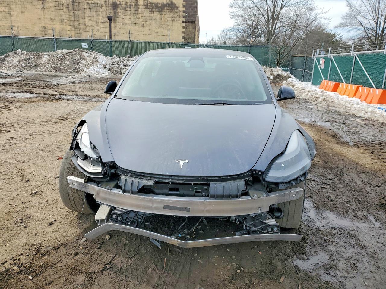 2023 Tesla Model 3 - Фото 5