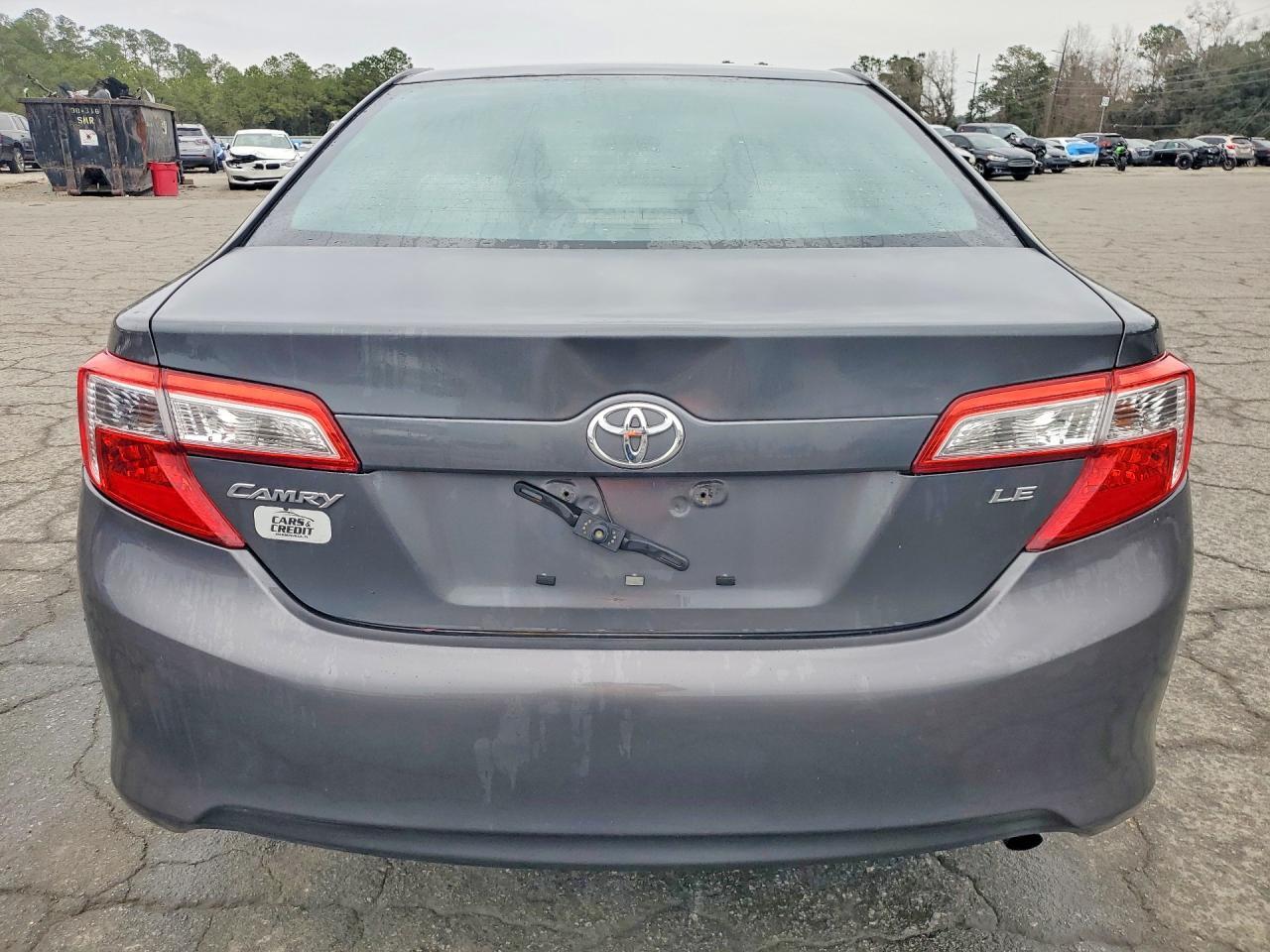 2012 Toyota Camry Le - Фото 6