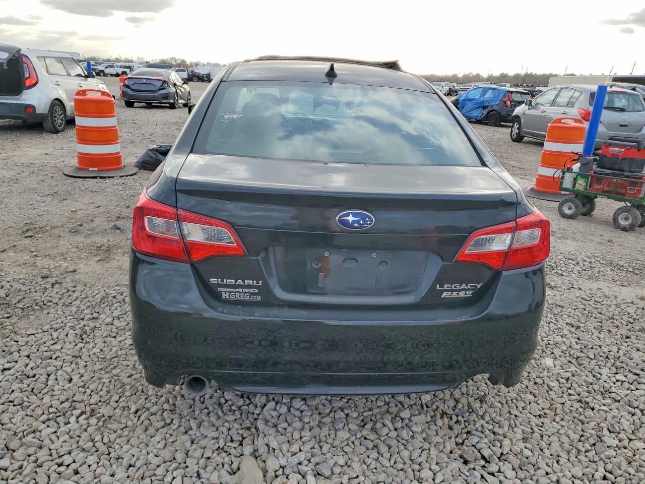 2017 Subaru Legacy 2.5I Premium - Фото 6