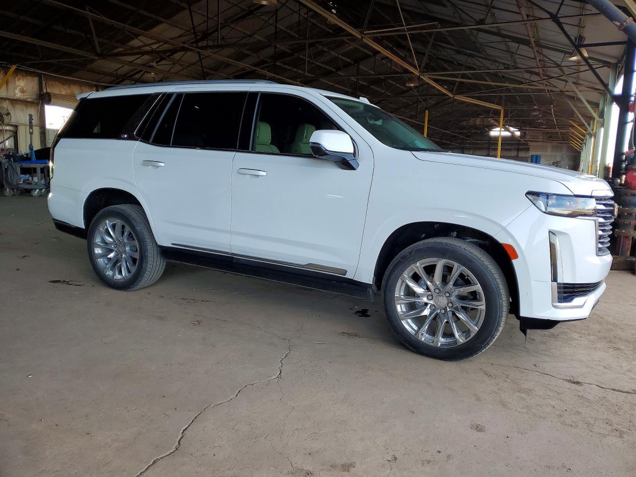 2021 Cadillac Escalade Premium Luxury Platinum - Image 4