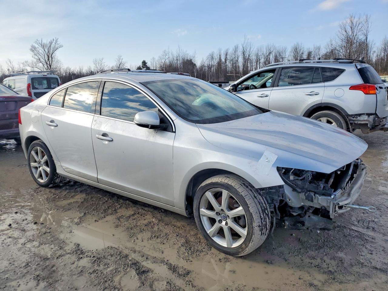 2016 Volvo S60 Premier - Фото 4